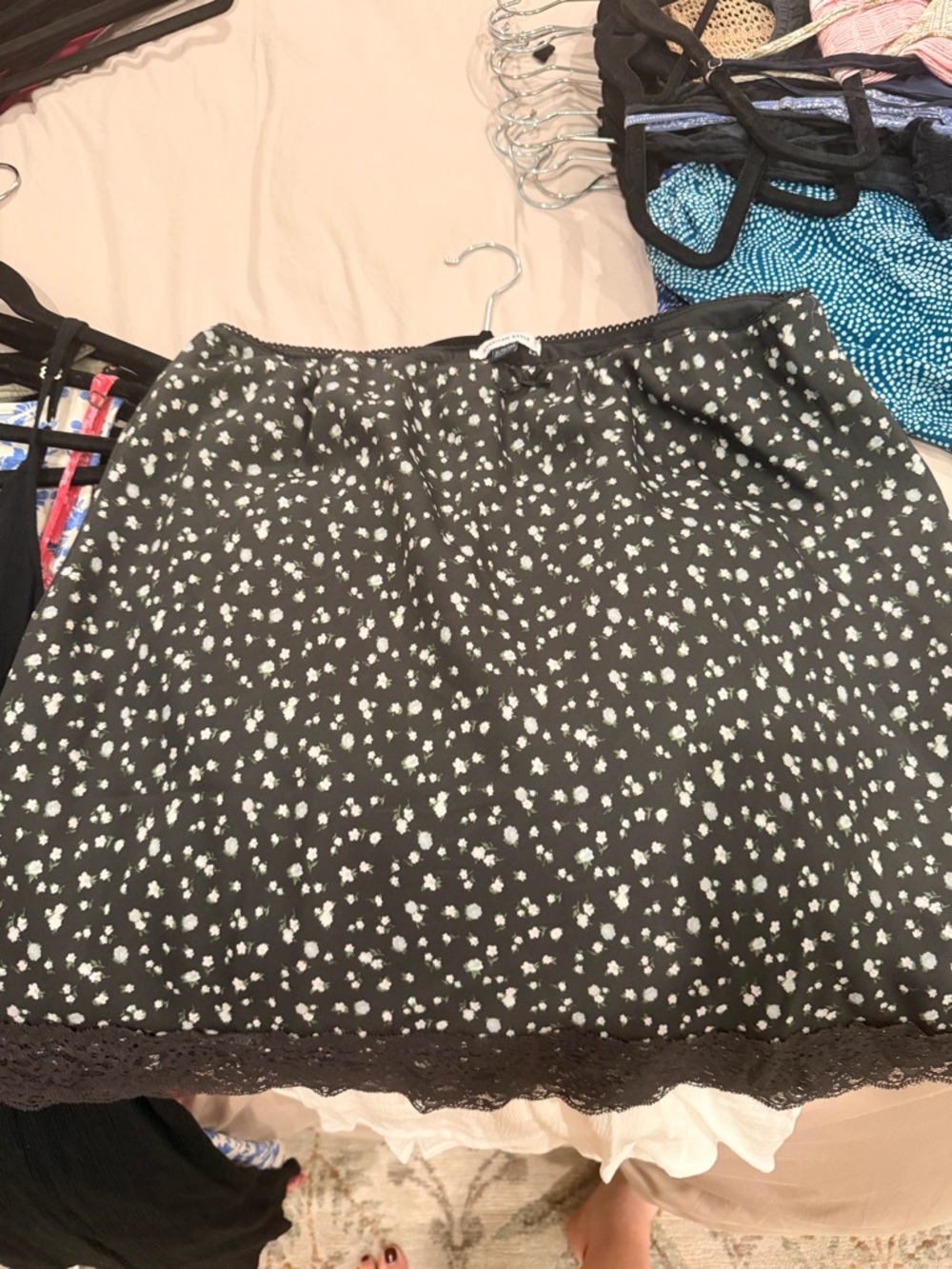 American Eagle Outfitters Black Floral Lace-Trim A-Line Skirt